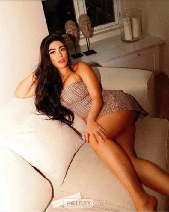 Gorgeous Larissa 25 Year Old Portuguese Goddess main image