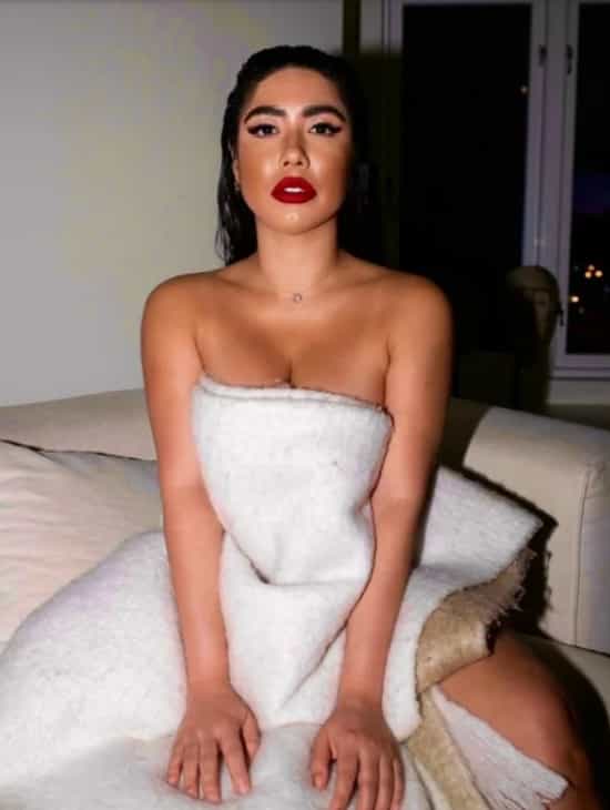 Gorgeous Larissa 25 Year Old Portuguese Goddess main image