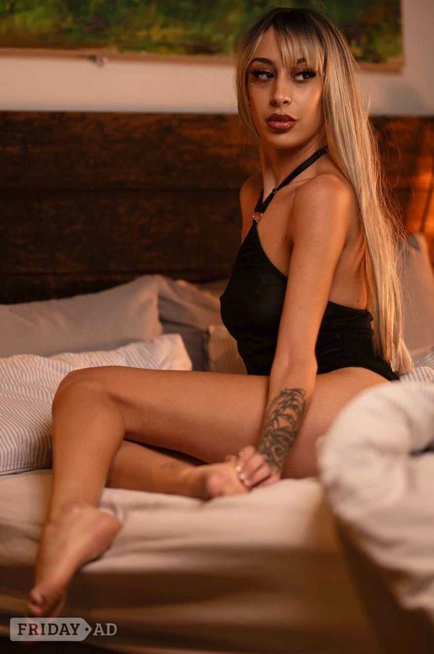 Have Incall Or Outcall Fun Tonight With Sara Bt! main image