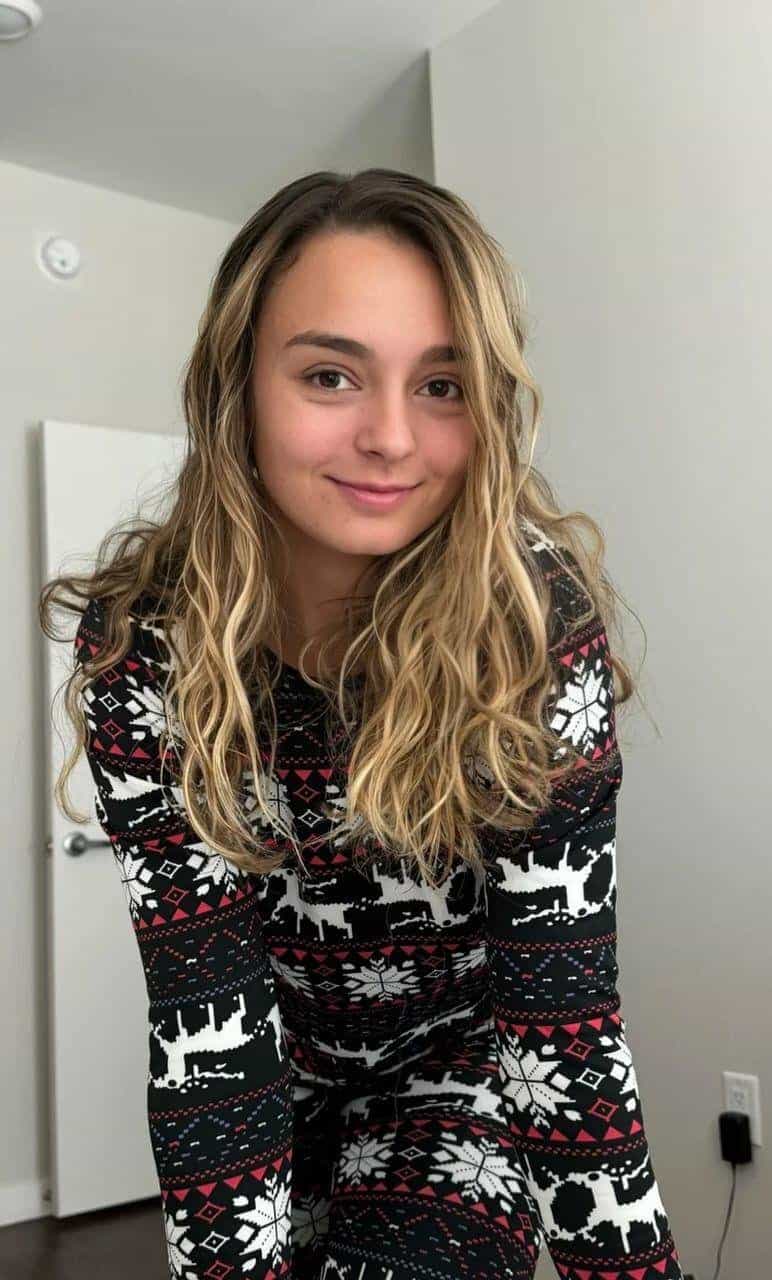 Book Kelly For Some Sexy Fun And Action Tonight main image