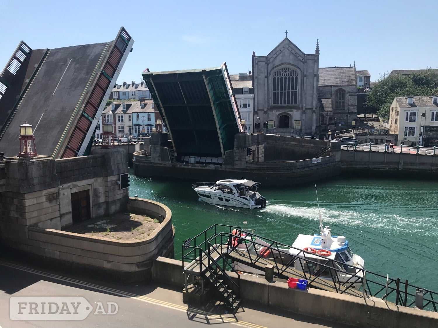 Boat Parties In Portsmouth & Weymouth.                                                                            main image