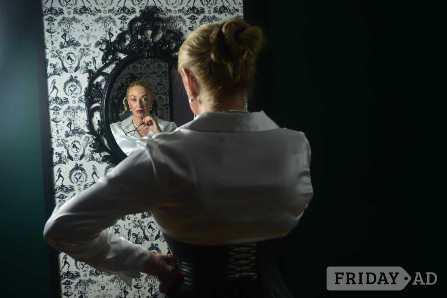 Mistress Diana Tame, London Trained Dominatrix West Sussex main image