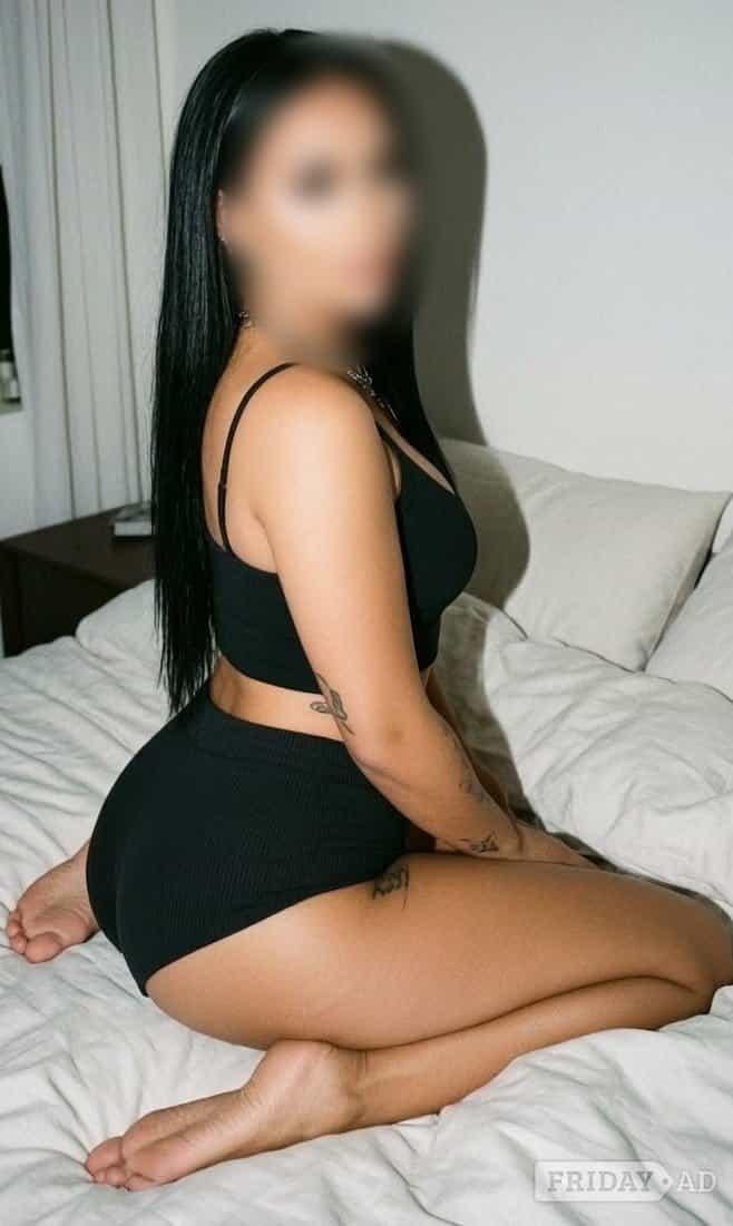 Enjoy An Exciting And Fun Filled Evening With Isabella Tonight! main image