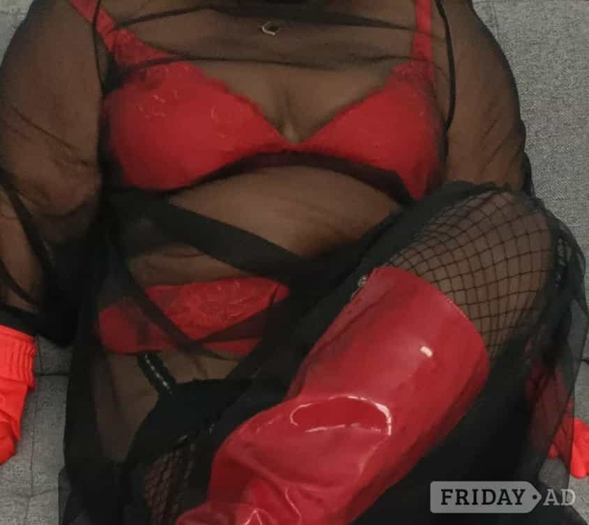 Big Black Natural Mature Lady  main image