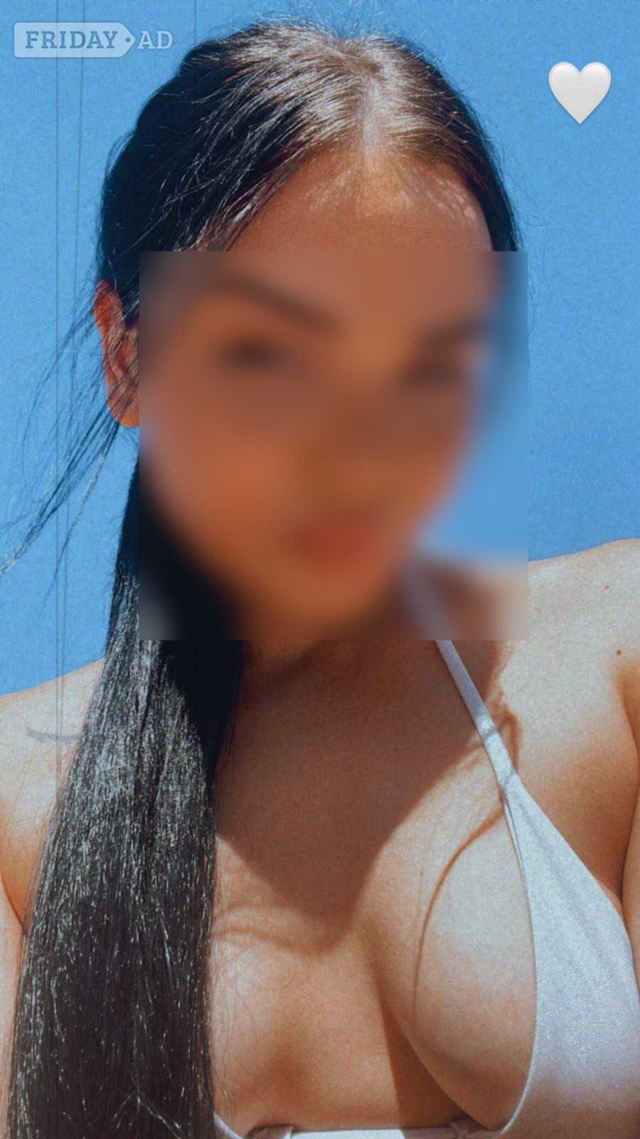 Enjoy A Fun And Memorable Evening With Carmen, 21, Tonight! main image
