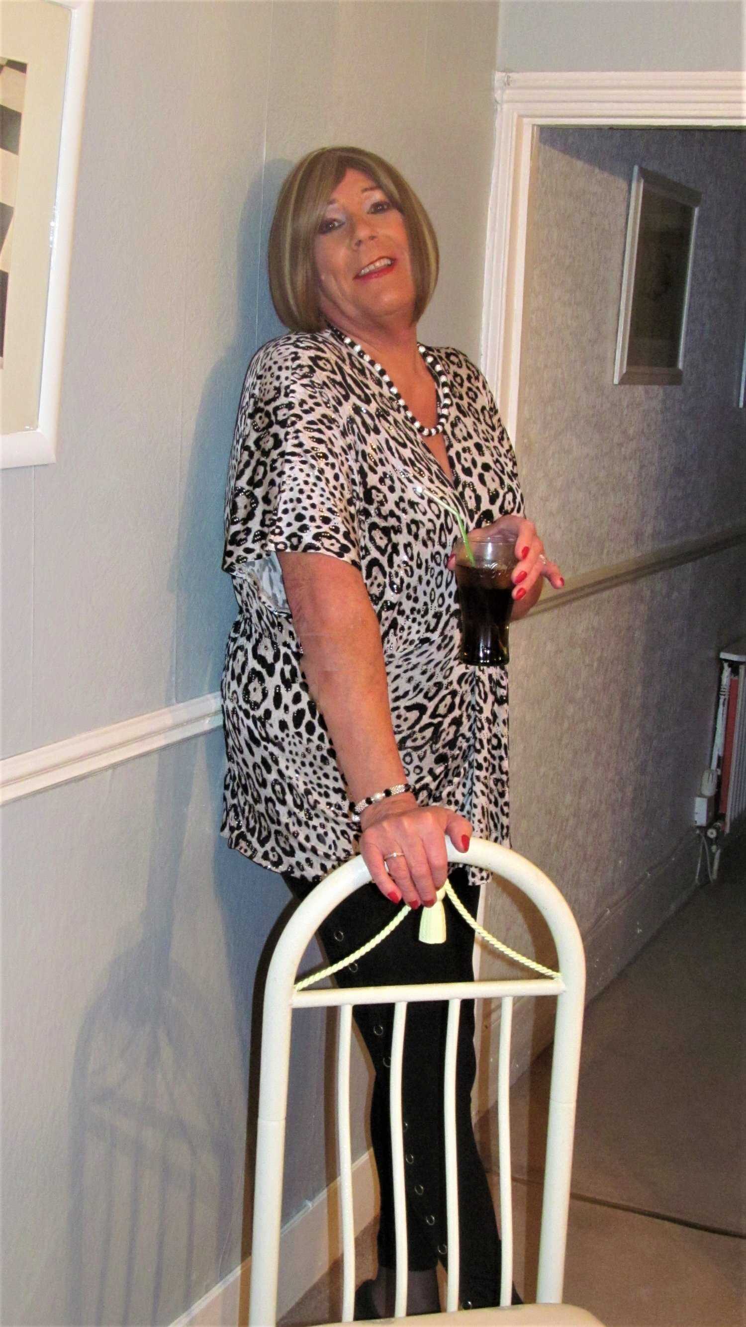 Sandy( T/s ) Very Horny  (  Sexy  Attractive  Transsexual )   ( Escort ) main image