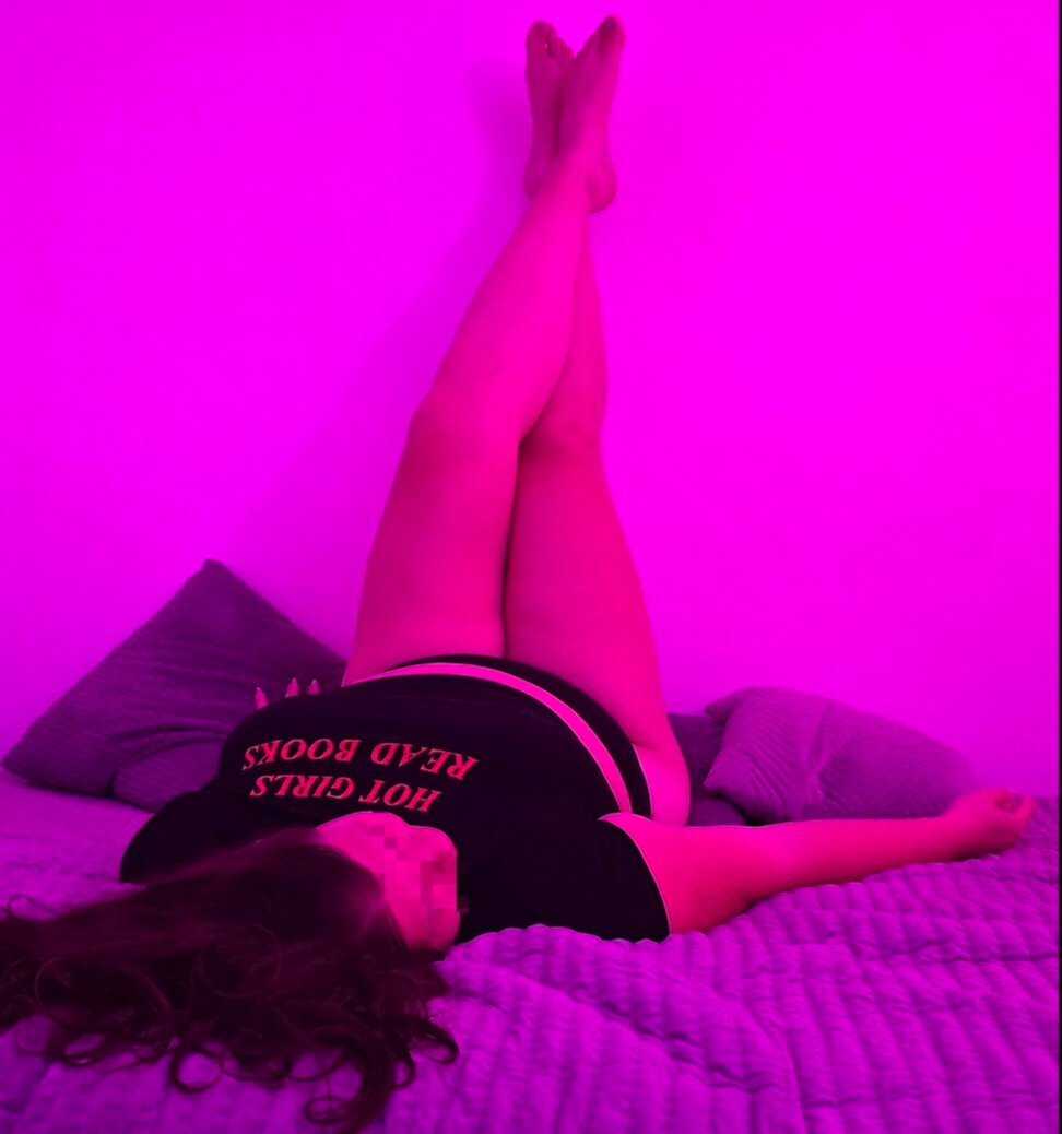 Captivating Escort & Professional Femdom Sessions main image