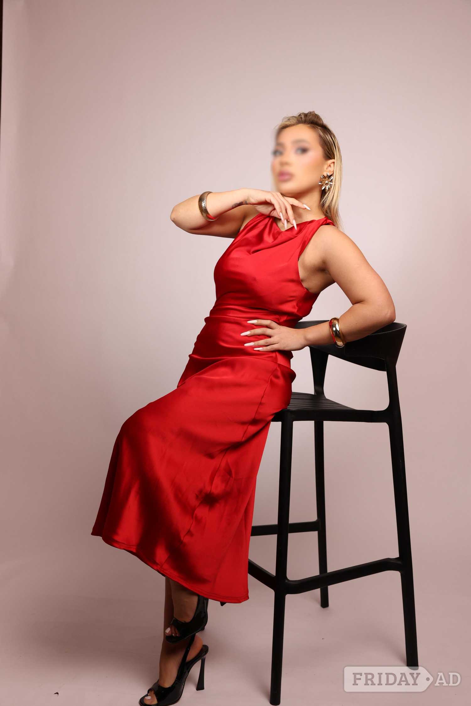 Enjoy The Company Of Carolina Tonight In Kent! main image