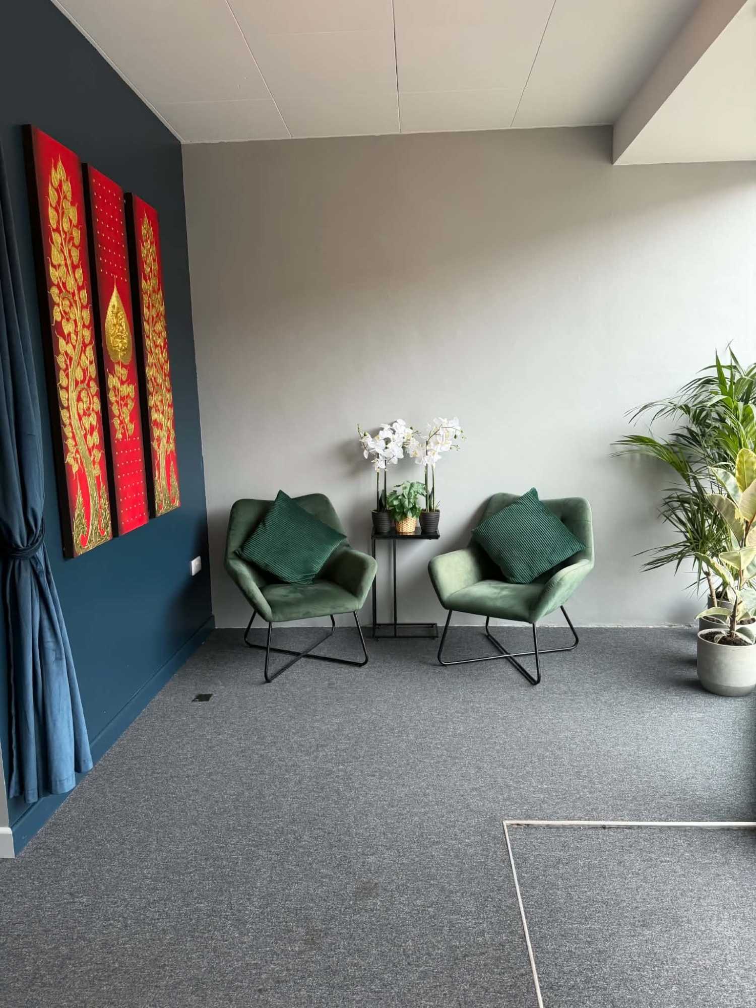 New! Confidence Thai Massage In Waterlooville Po7 main image