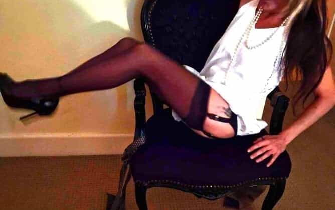 Based In East London /essex........hello Horny Gents!!! I'm Emma, A Frisky English Mature Blonde ....please Call main image