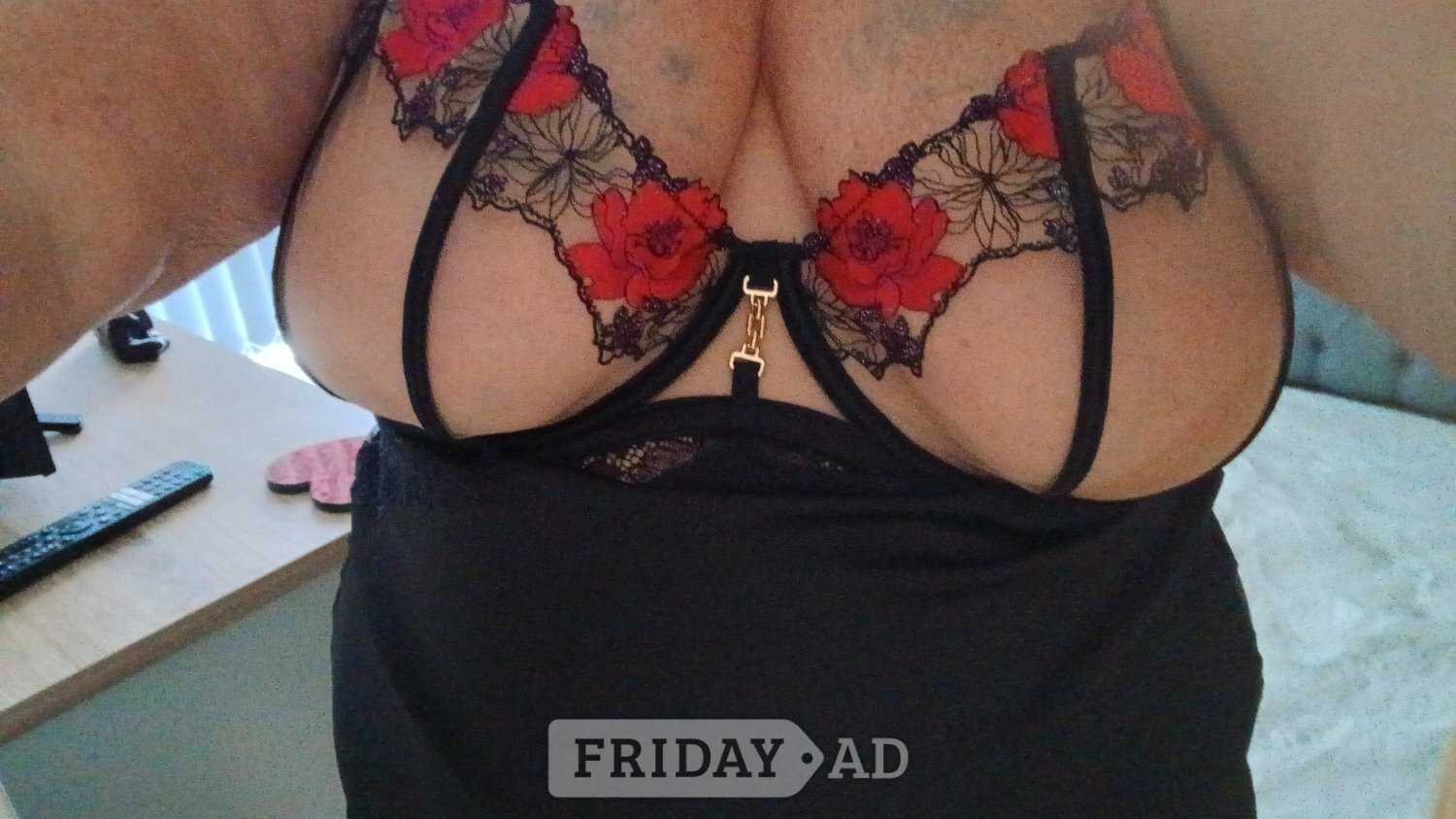 English Mature Milf main image