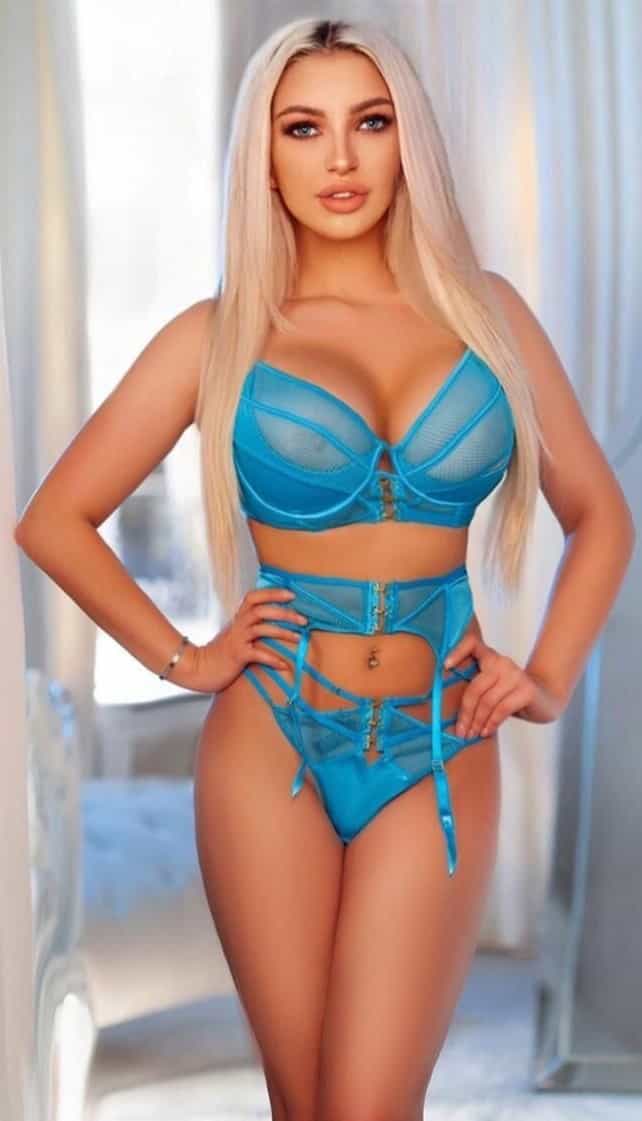  Book Julia B Tonight For Fun And Action! main image