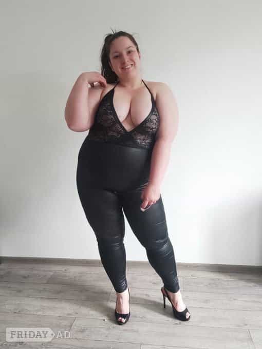 Horny Female Escort Looking For 100 Men In 24 Hours 27 October £80 Entrance X main image