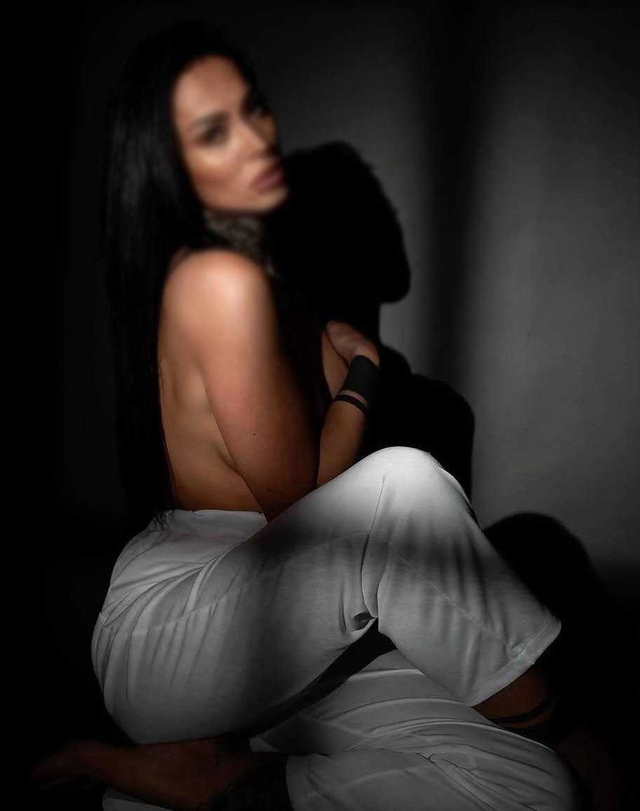 Book Maddie B Tonight For Unforgettable Fun! main image
