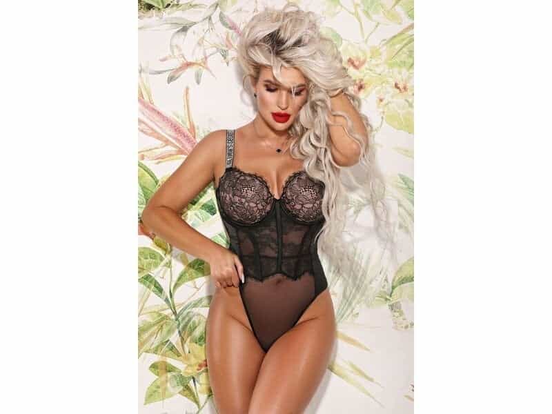 Book Sexy Blonde Bombshell Anna Today main image