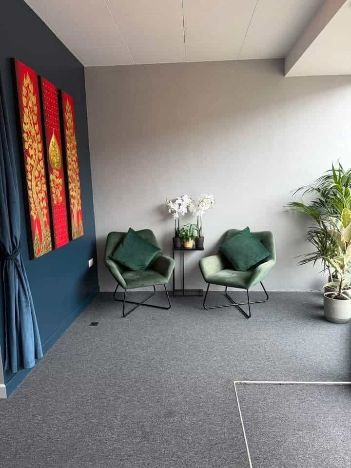 New! Confidence Thai Massage In Waterlooville Po7 main image