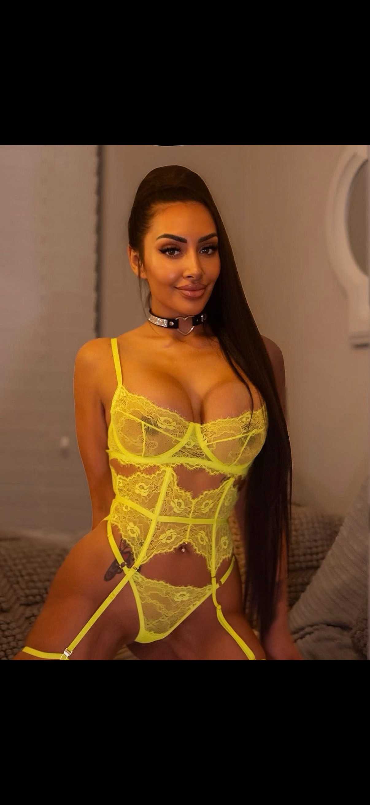 Chloe Doll Independent British Latina 🇬🇧 Now Offering Out Calls And Incalls main image