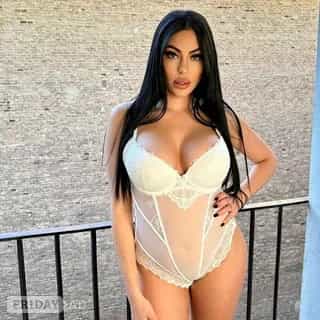 Try Out Isabella Tonight For Fun And Action! main image