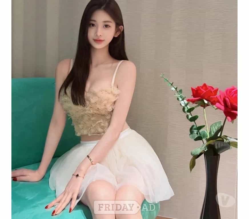 Asian Girls Offer Massage Or Escort Services To Relieve Your Fatigue main image