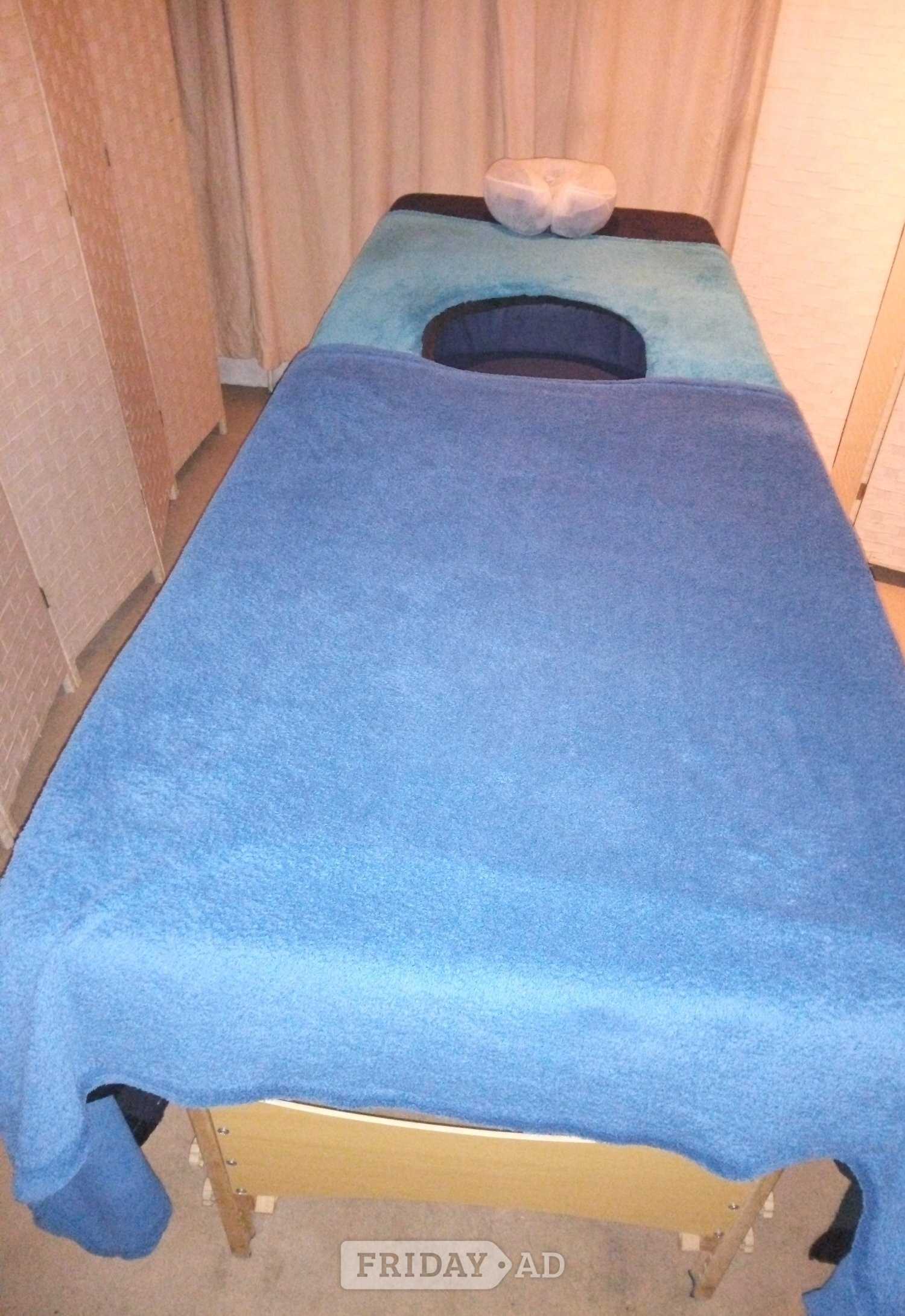 Sensual Warm Oil Full Body Massage By English Lady In Surrey  main image