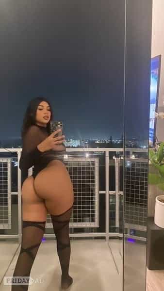I’m Ready To Be Your All Time Favorite ! main image