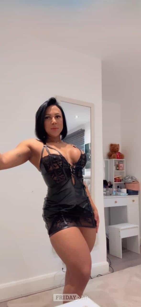 New 💕 Party Girl 🥰 main image