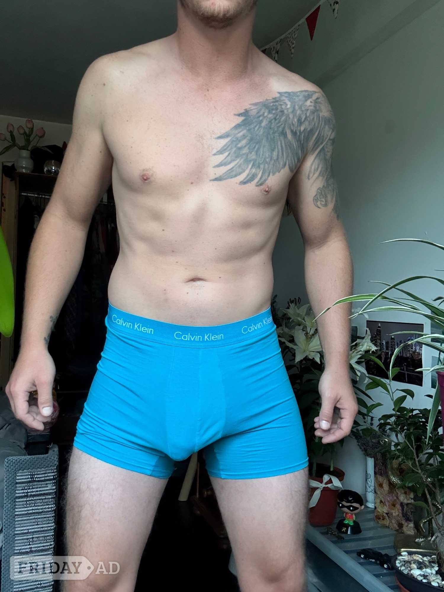 Easy Going Laid Back Sporty Kinda Guy, Fit Toned And Creative 😝  main image