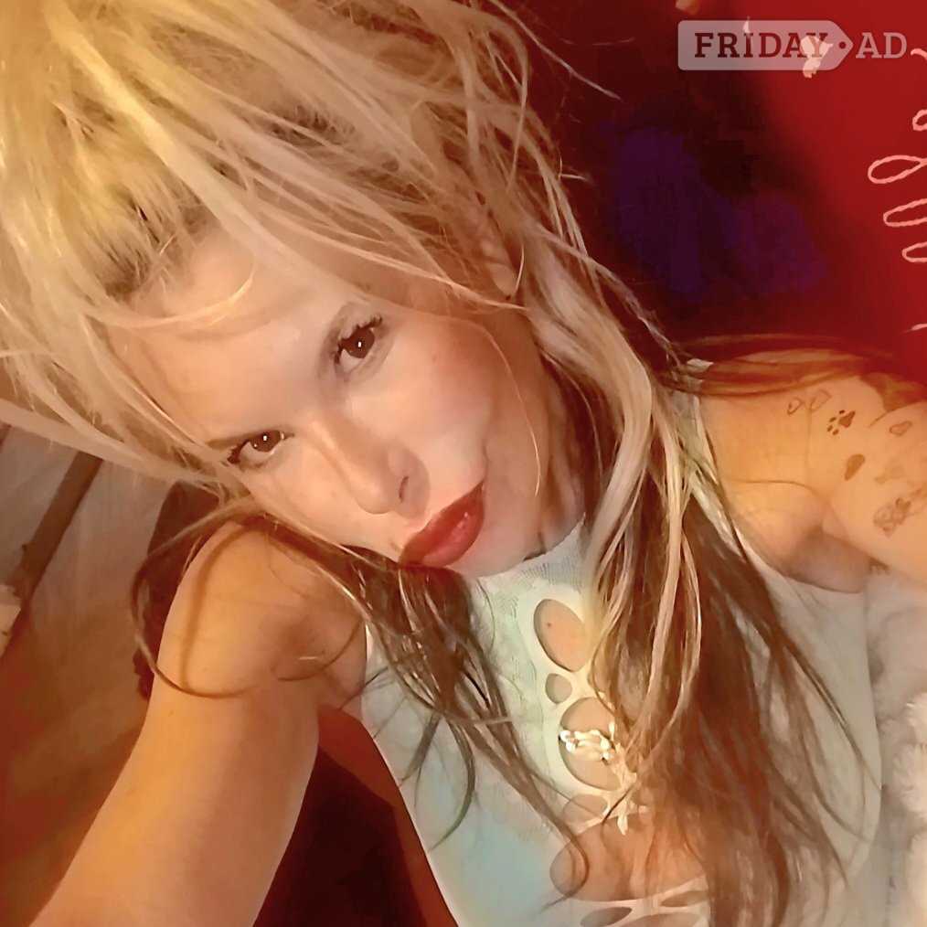 Based In East London /essex........hello Horny Gents!!! I'm Emma, A Frisky English Mature Blonde ....please Call main image