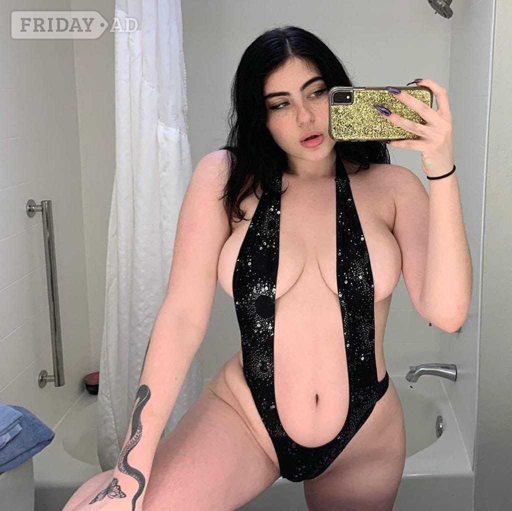 New Hot Babe In Town main image