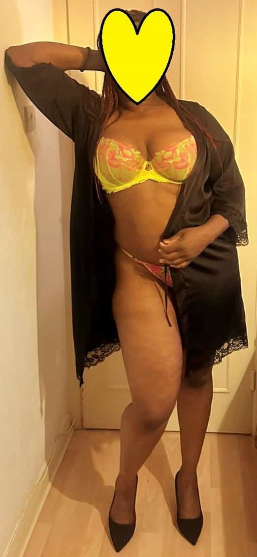 Curvy, Black Sarah Available In Runcorn main image