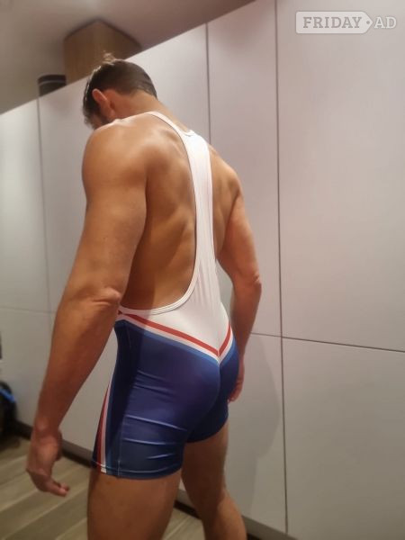 Horny_slut backdrop