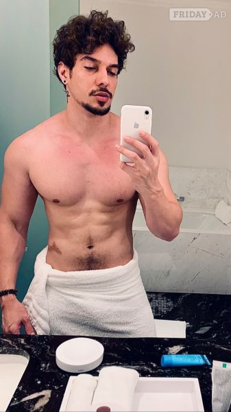 Gabrielcastrooo backdrop
