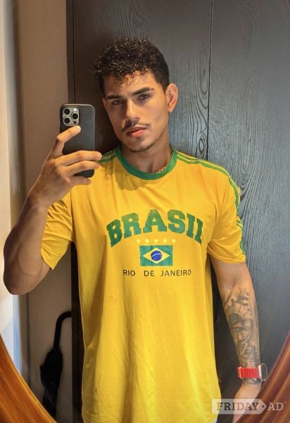 Douglas_br backdrop
