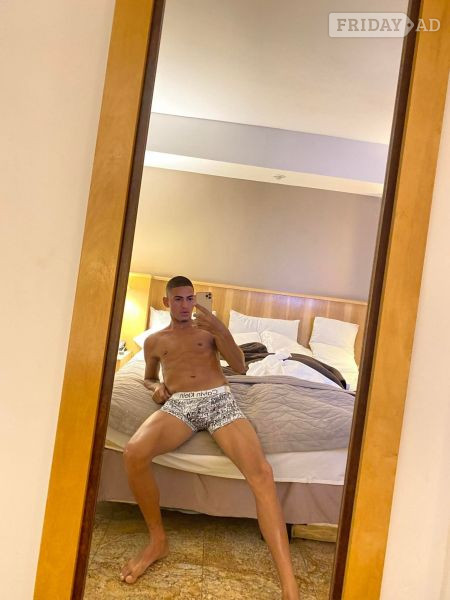 DerickXL image