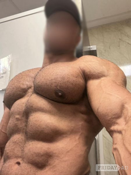 BrandonBeastTop image