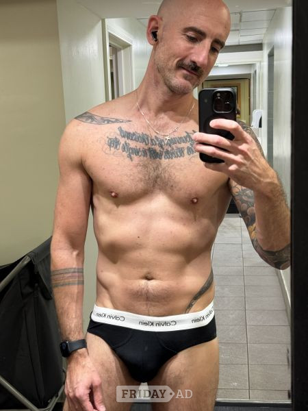Kindhornybottom image Kindhornybottom image