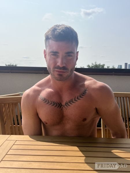 Davepleasure backdrop