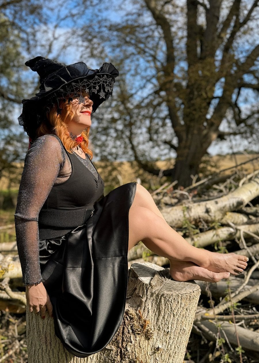 Mature Ella   Elegant, Alluring, And Ready To Enchant You This Halloween. backdrop