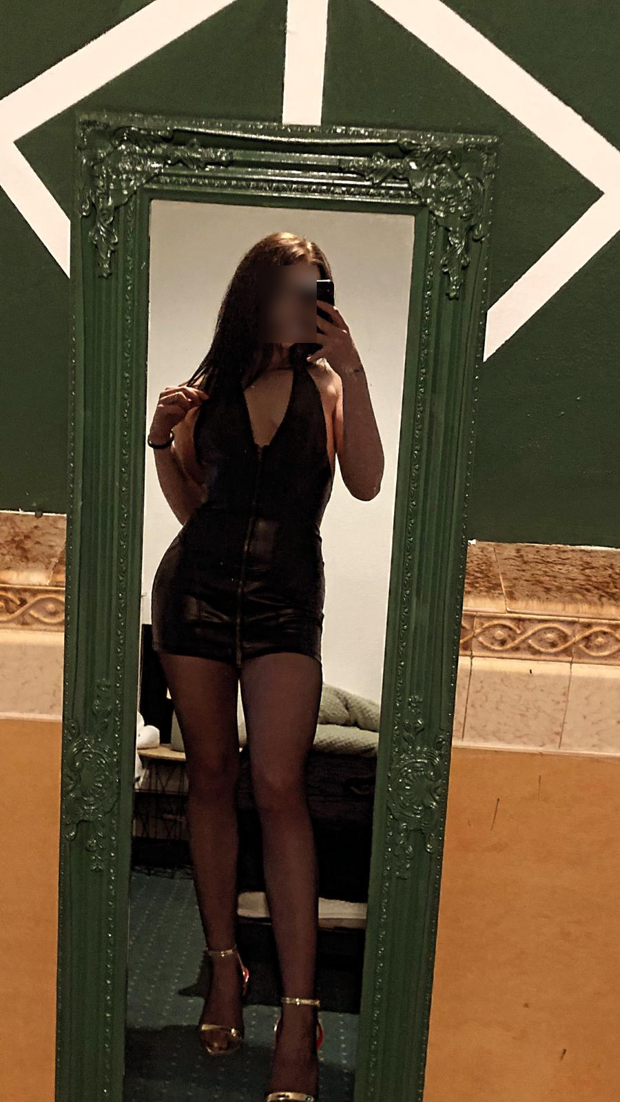 Enjoy A Night Of Fun In Sussex With The 21 Year Old Sexy Carmen! backdrop