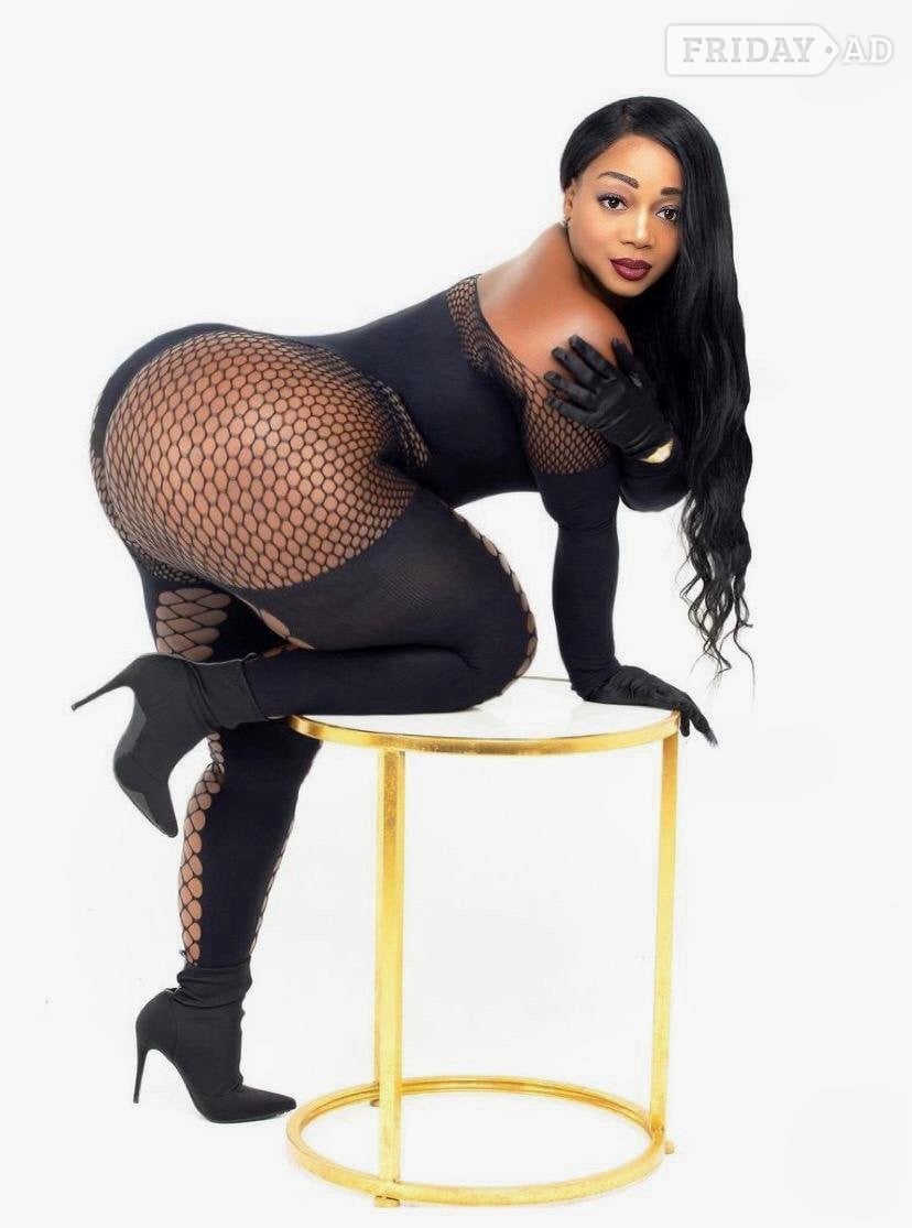 Paola New New In Town Domination  backdrop