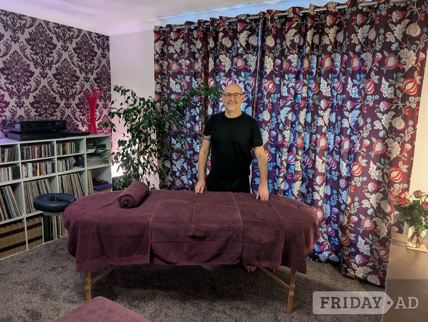 Male Masseur For Men  backdrop