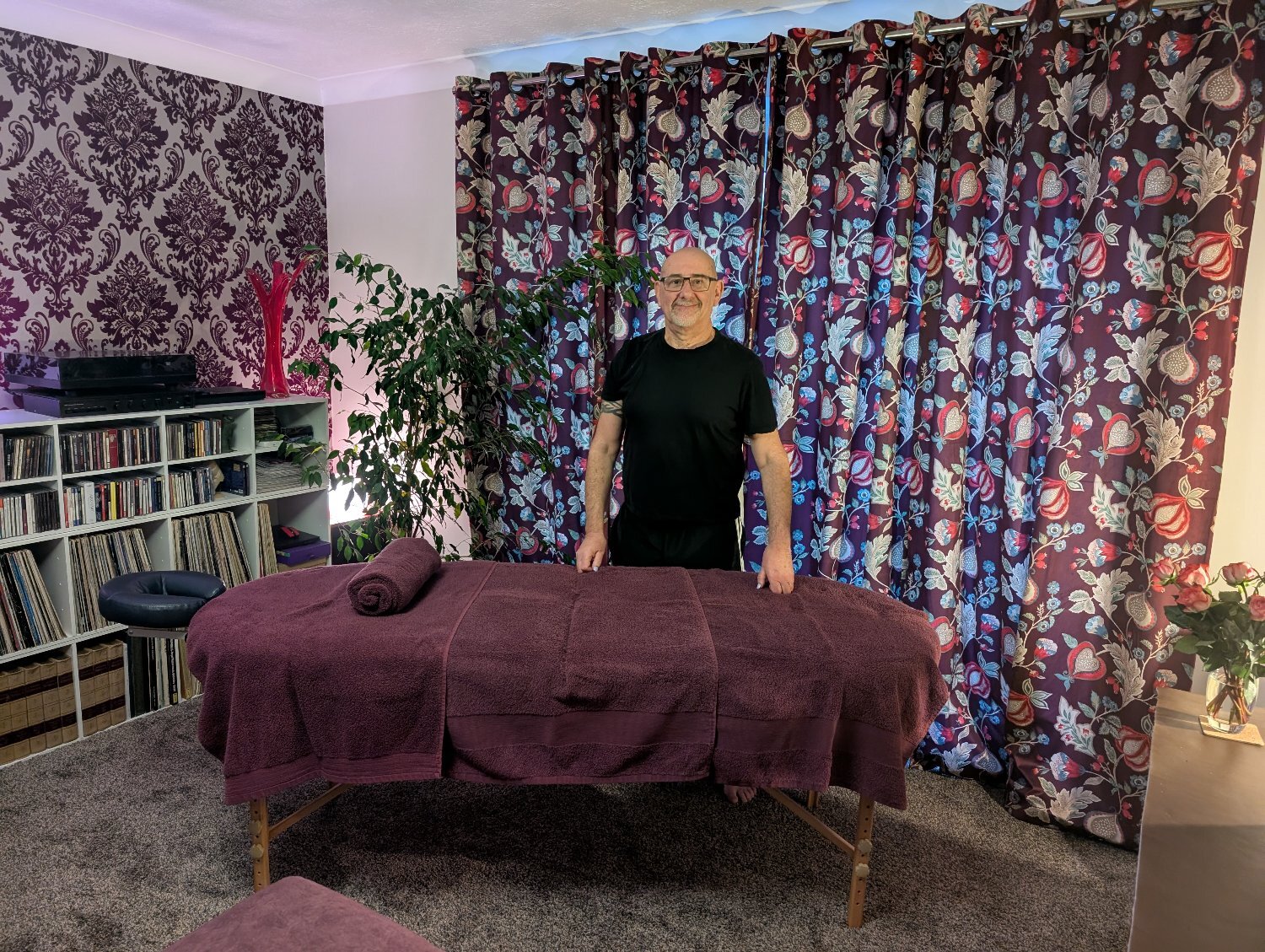 Male Masseur For Men  backdrop