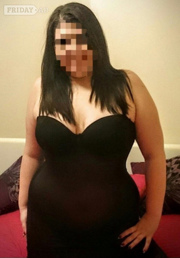 I'm An Experienced Therapist, So I Know How To Take Care Of You With My Best Techniques ✨️ I Have A Curvy Body In The Right Place And A Chicky Smile Every Time ✨️ I'm A Confident Femdom Mistress, Seeking New Body Worshippers, And Financial Slaves ✨️ backdrop