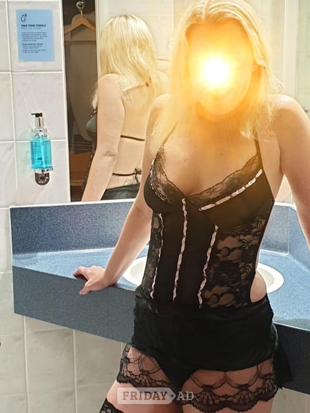 DIRTY GIRL KELLY - I LOVE ANAL image