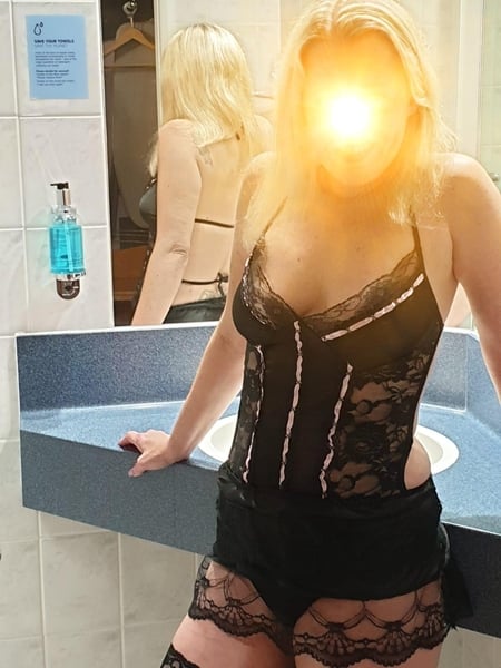 DIRTY GIRL KELLY - I LOVE ANAL image DIRTY GIRL KELLY - I LOVE ANAL image