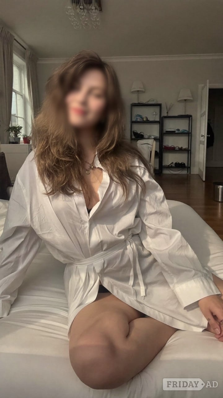 🌙 Marceline & Katie– Refined Tantric Massage | Premium Experience 🌙 backdrop