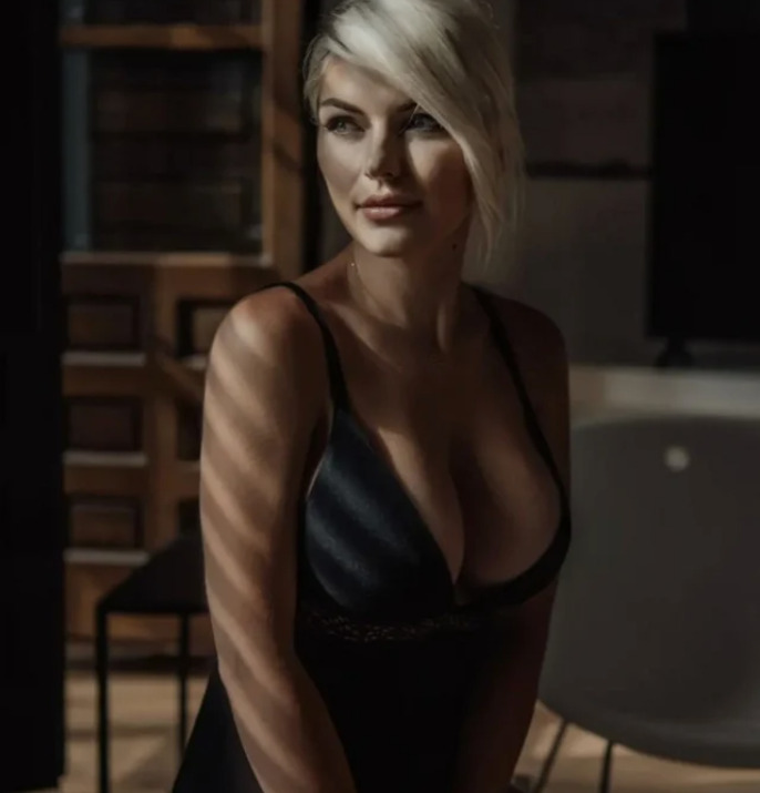Hello Boys, I Am Karyna A Blonde Beauty Escort In Glasgow backdrop