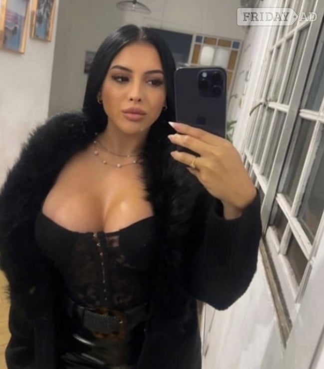 Busty Latino Brunette, Waiting For You! backdrop