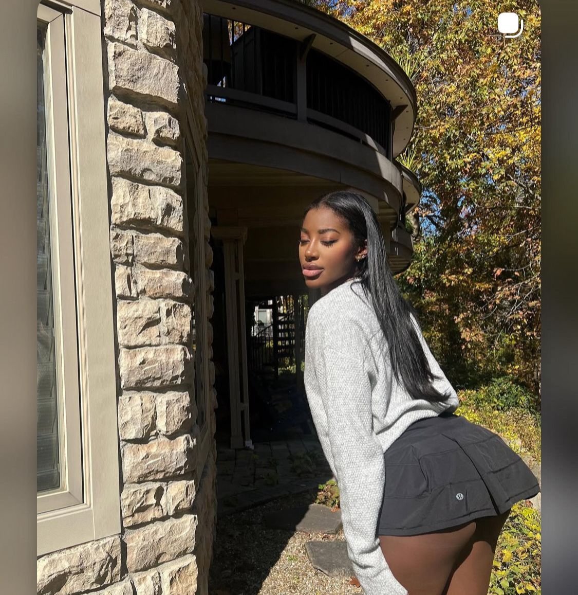 HI IM JESSY BLACK GIRL BACK IN TOWN, FROM CARIBBEAN CALL ME ON image