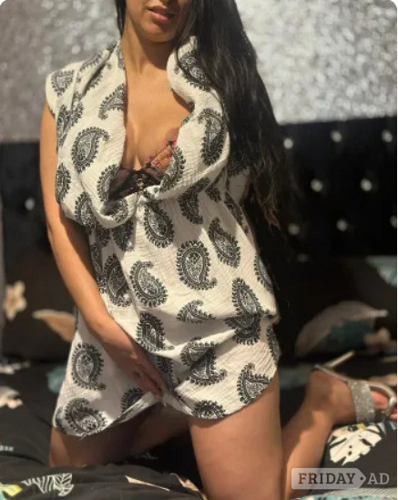 Hey There, Boys, It's Dior! Outcalls  backdrop